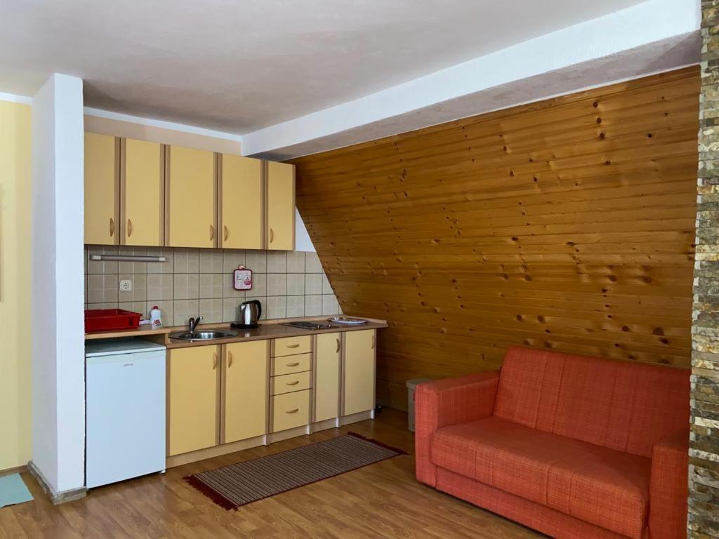Apartmani Marija Τζαχορίνα Εξωτερικό φωτογραφία