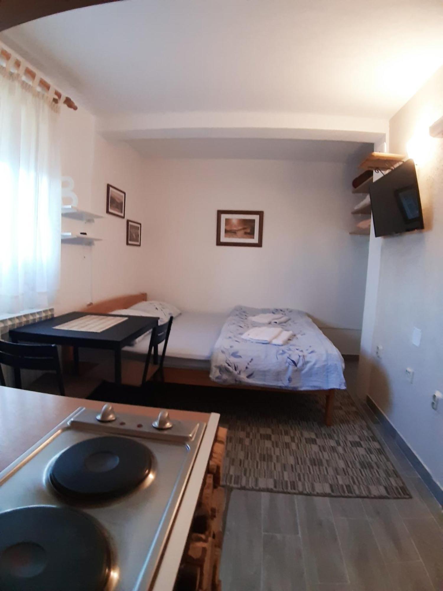 Apartmani Marija Τζαχορίνα Εξωτερικό φωτογραφία
