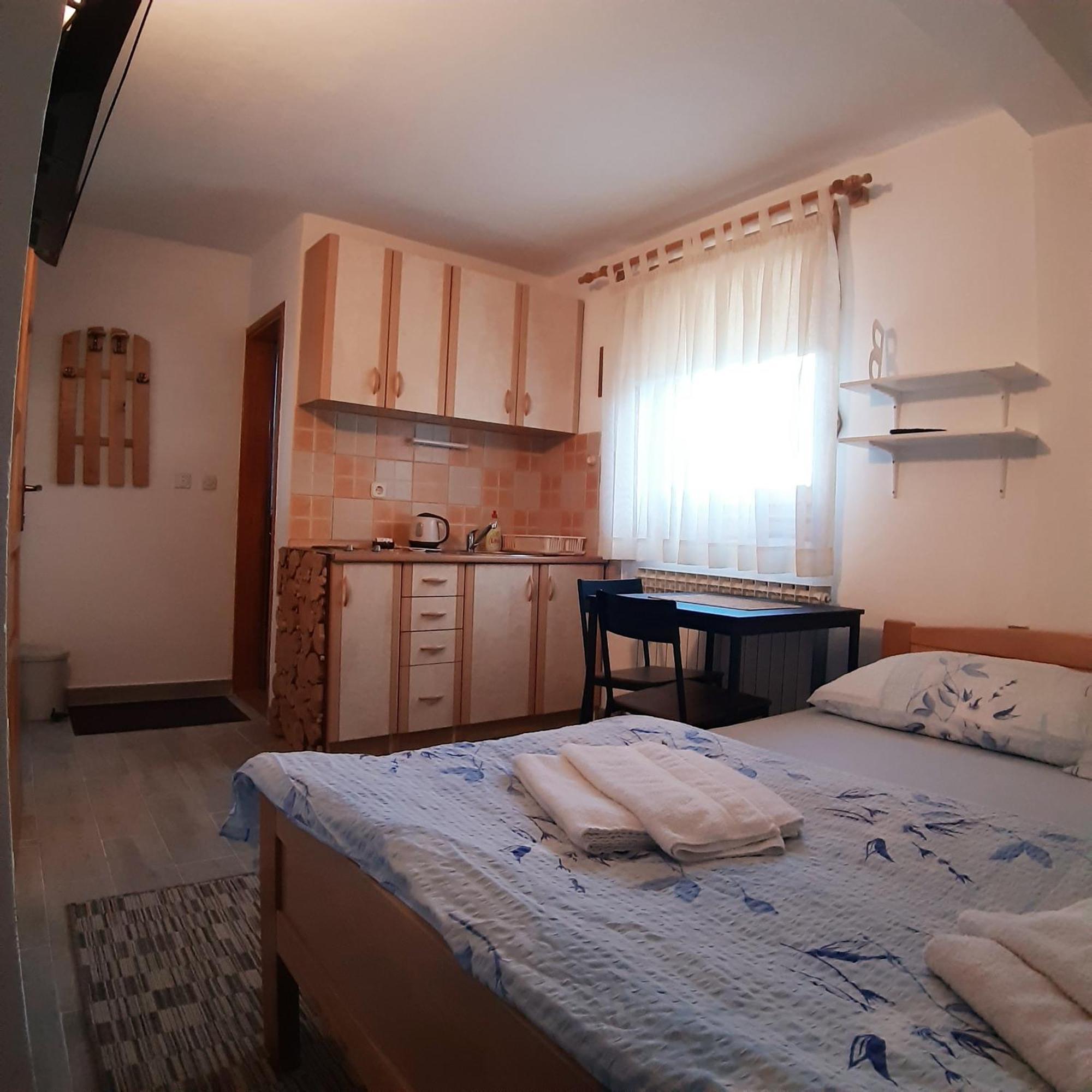 Apartmani Marija Τζαχορίνα Εξωτερικό φωτογραφία